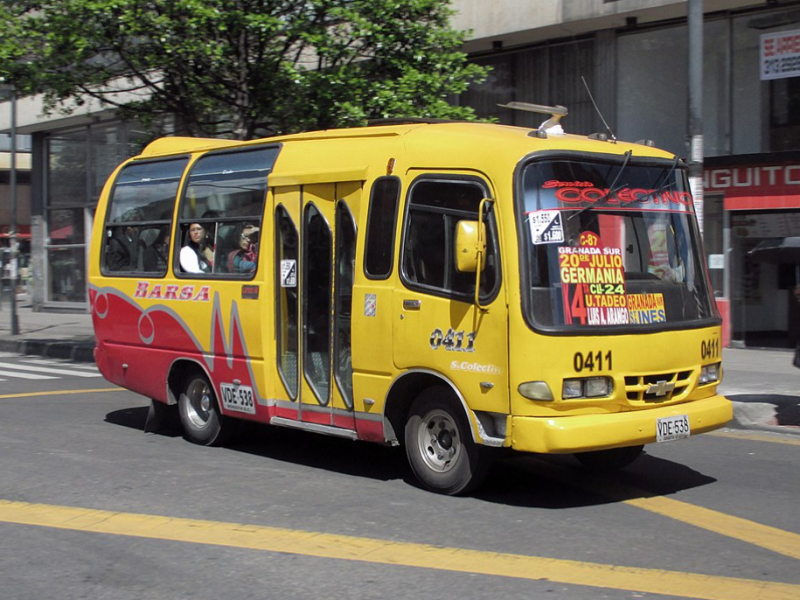 Minibus pour le transport des enfants
